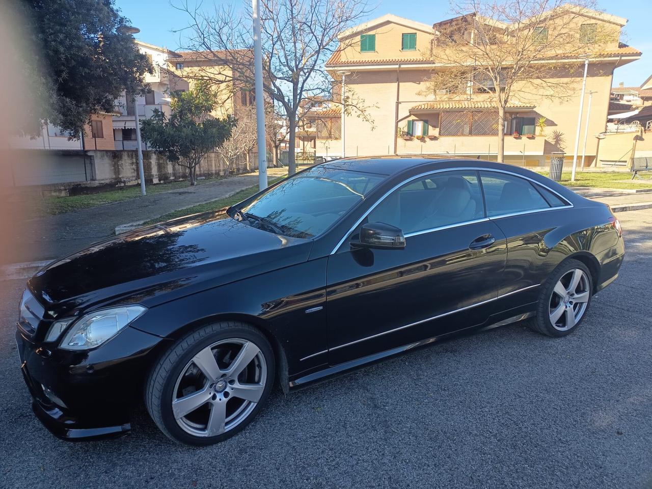 Mercedes-benz E 220 CDI Coupé BlueEFFICIENCY