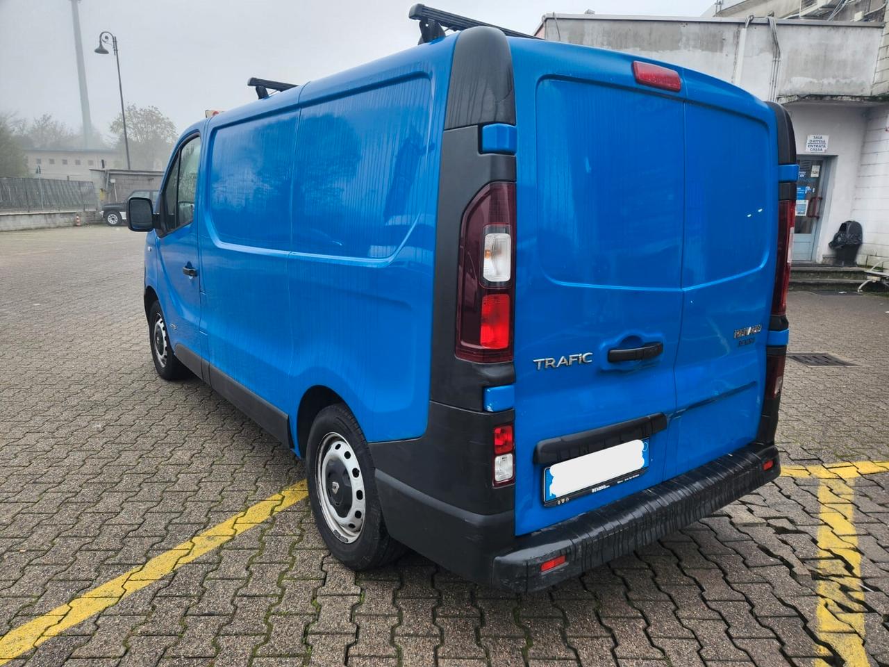 RENAULT TRAFIC