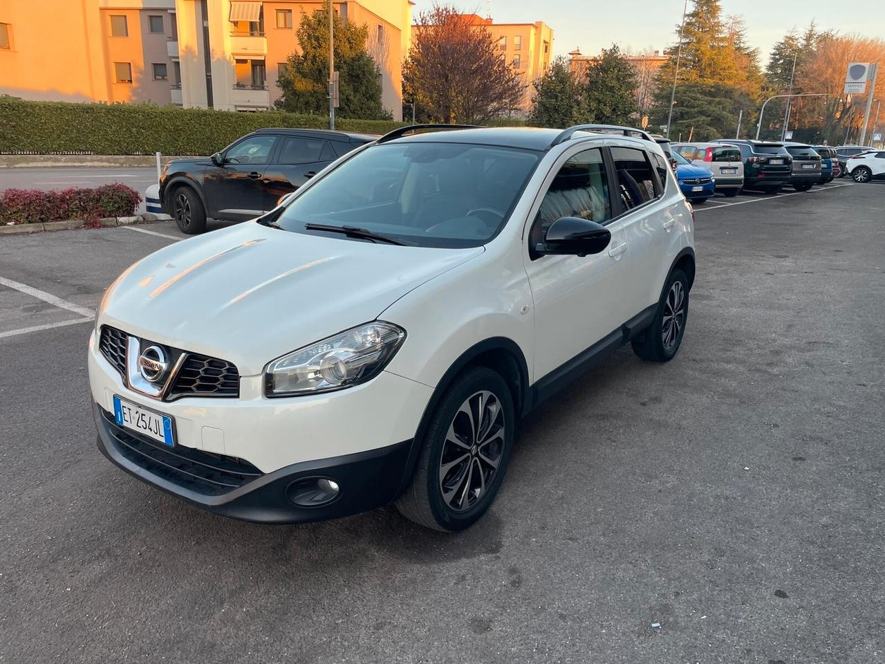Nissan Qashqai 1.6 dCi DPF Tekna