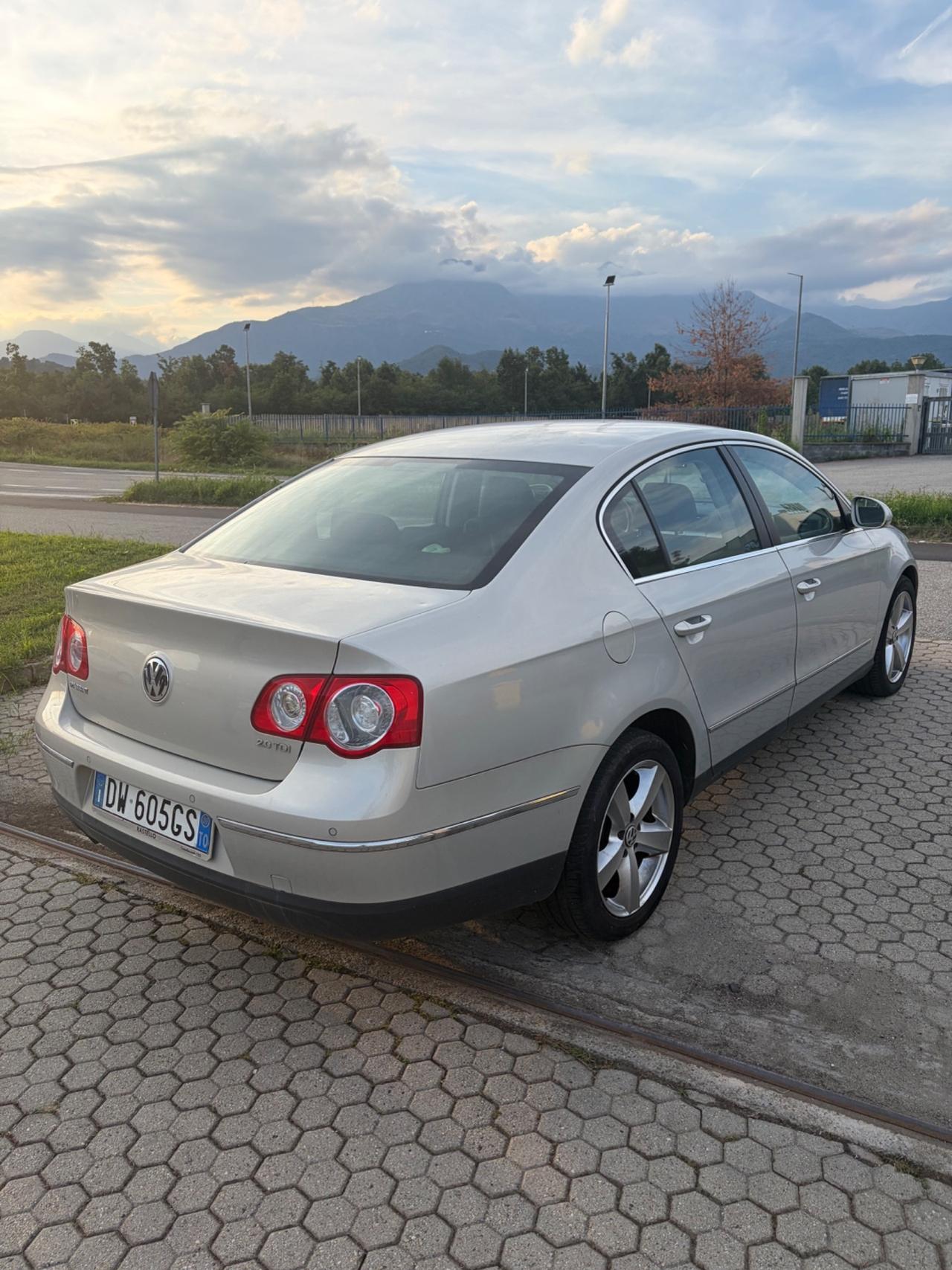 Volkswagen Passat 2.0 TDI DPF Highline