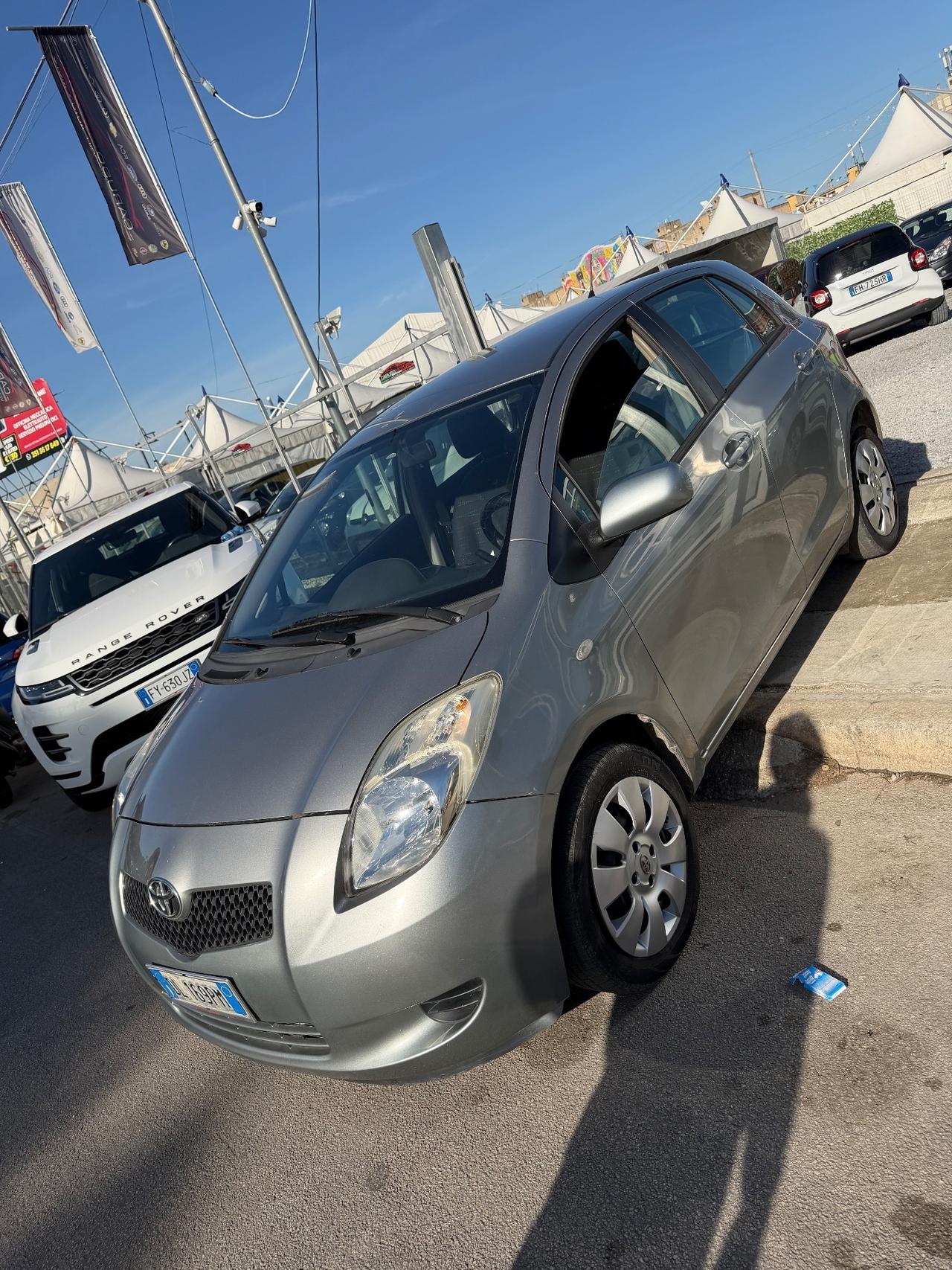 Toyota Yaris 1.0 5 porte