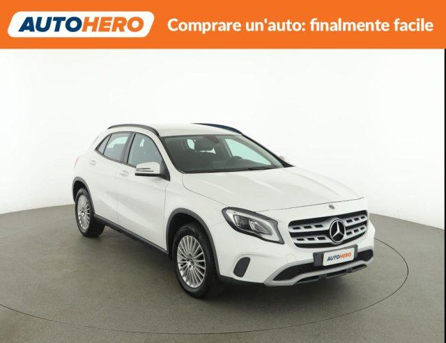 MERCEDES-BENZ GLA 200 d Automatic Business