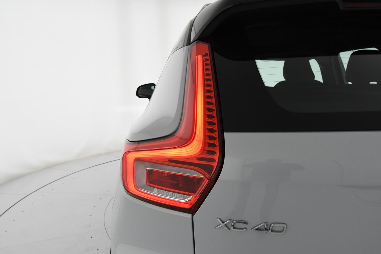 VOLVO XC40 1.5 t5 phev R-design auto my21 TETTO PANO APRIBILE+ALCANTARA+CAMERA