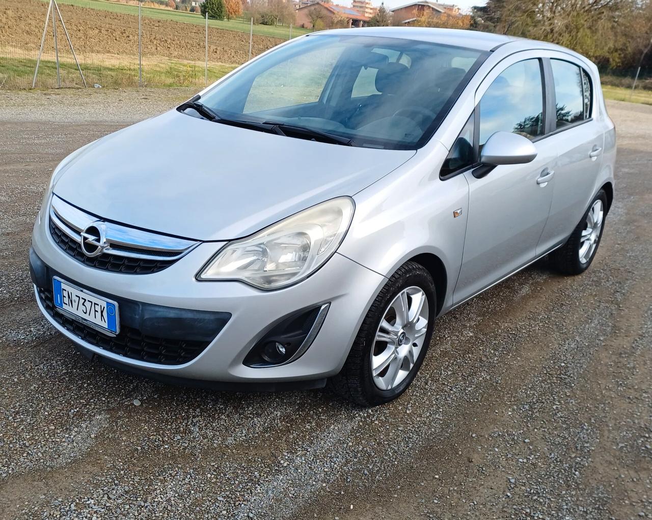 Opel Corsa 1.2 85CV 5 porte GPL-TECH Edition