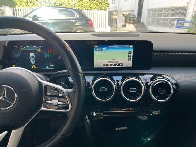 MERCEDES-BENZ A 200 d Automatic Sport tua da ?219,00 mensili