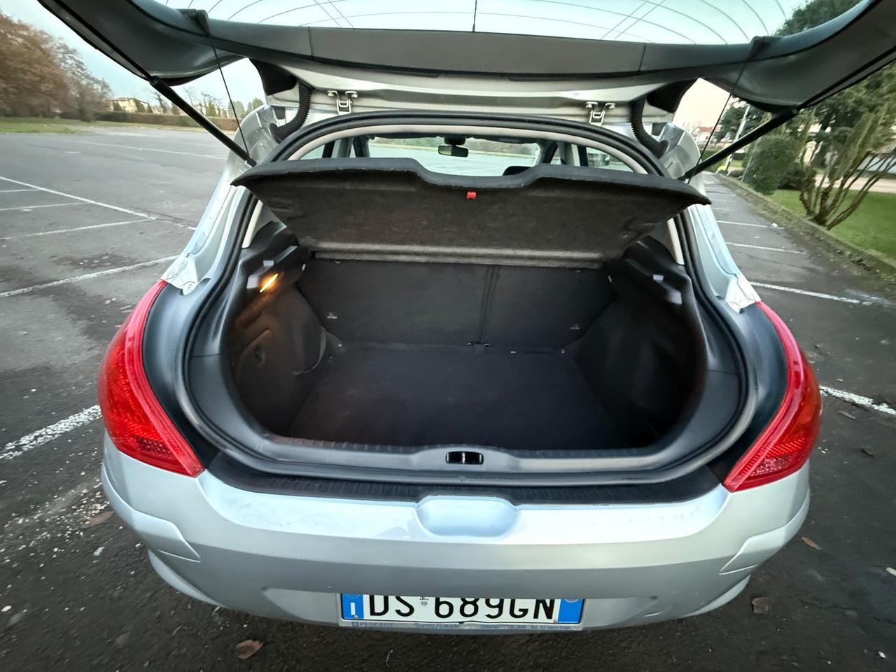 Peugeot 308 1.6 VTi 120CV 5p. Tecno