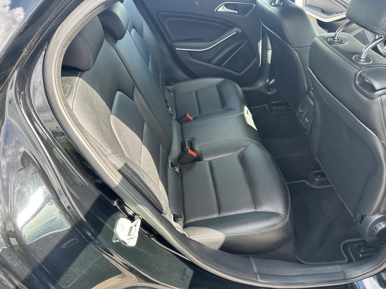Mercedes-benz GLA 200d Sport NAVI*PELLE*R.CAMERA