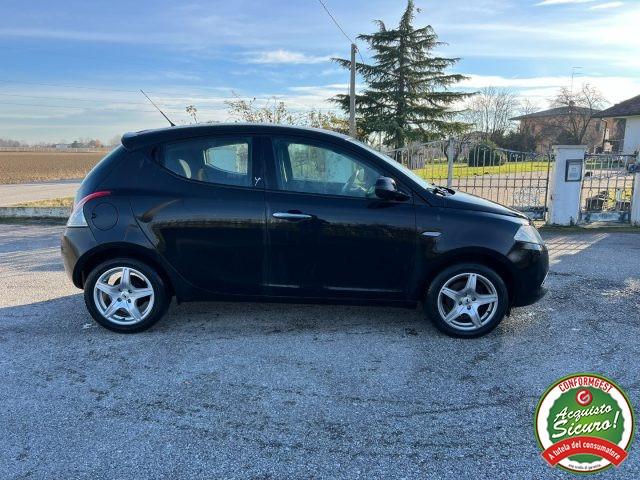 LANCIA Ypsilon 1.2 69 CV 5 porte Gold