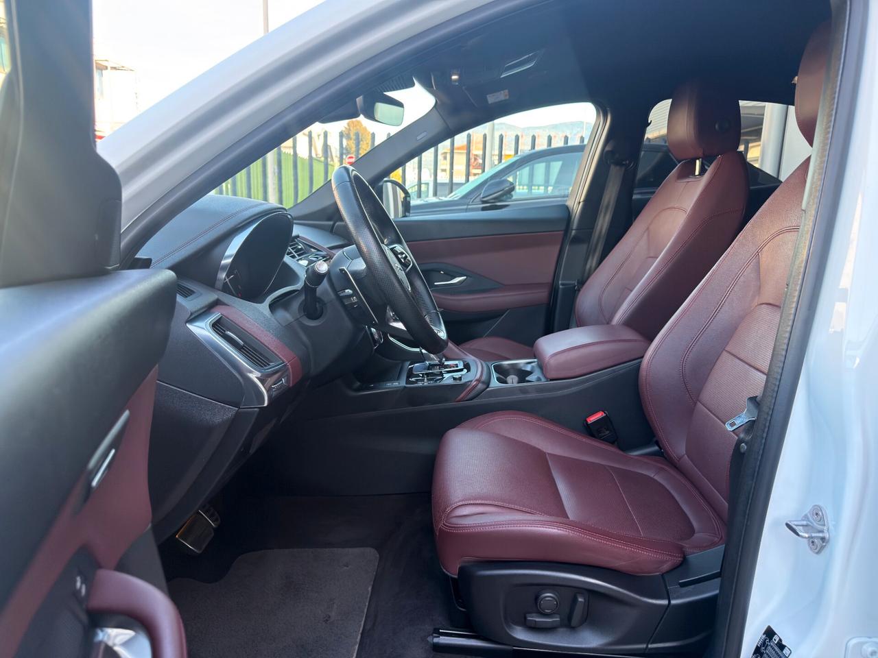 Jaguar E-Pace 2.0D I4 163 CV AWD Auto R-Dynamic SE