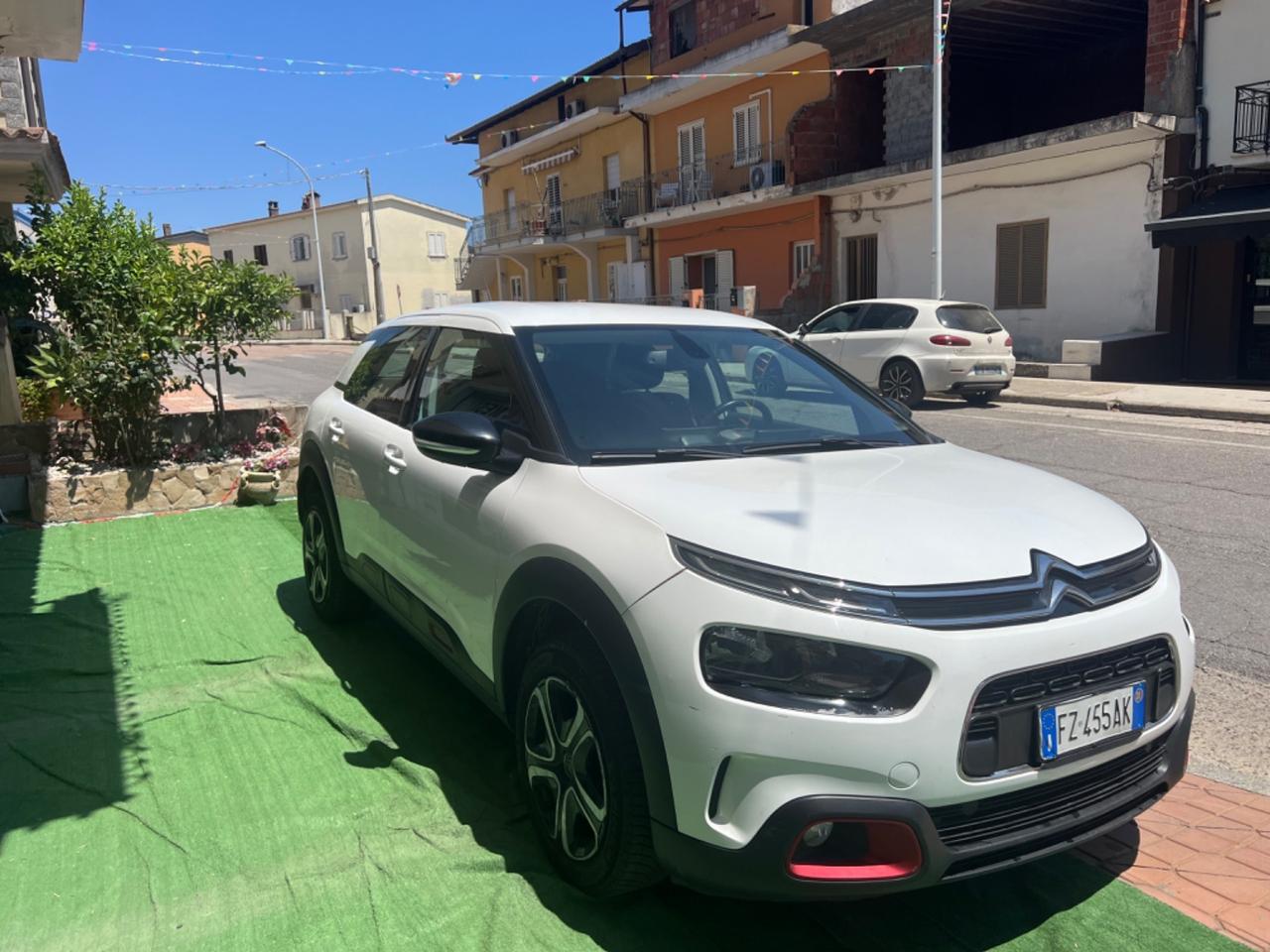 Citroen C4 Cactus BlueHDi 100 S&S Shine Pack