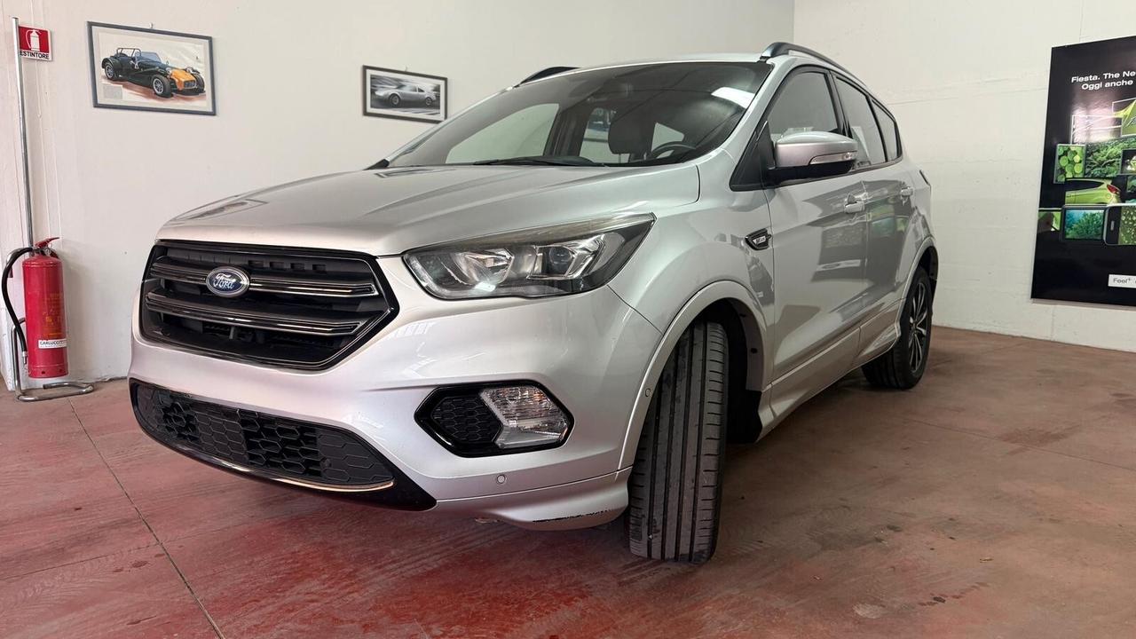 Ford Kuga 1.5 TDCI 120 CV S&S 2WD ST-Line