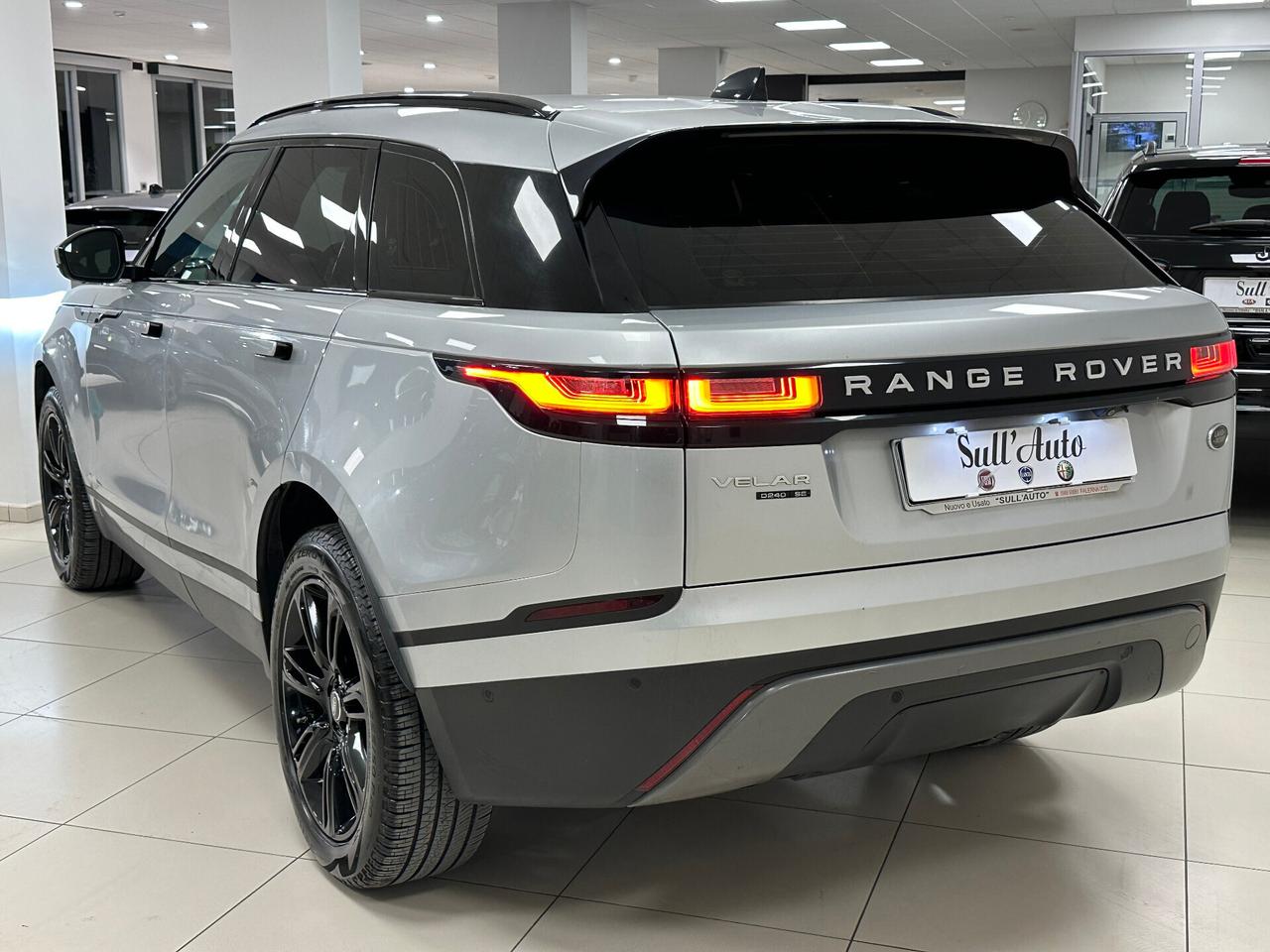 Land Rover Range Velar 2.0D I4 240 CV R-Dynamic SE