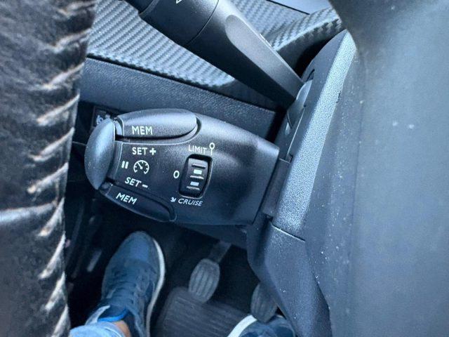 PEUGEOT 2008 BlueHDi 110 S&S Active