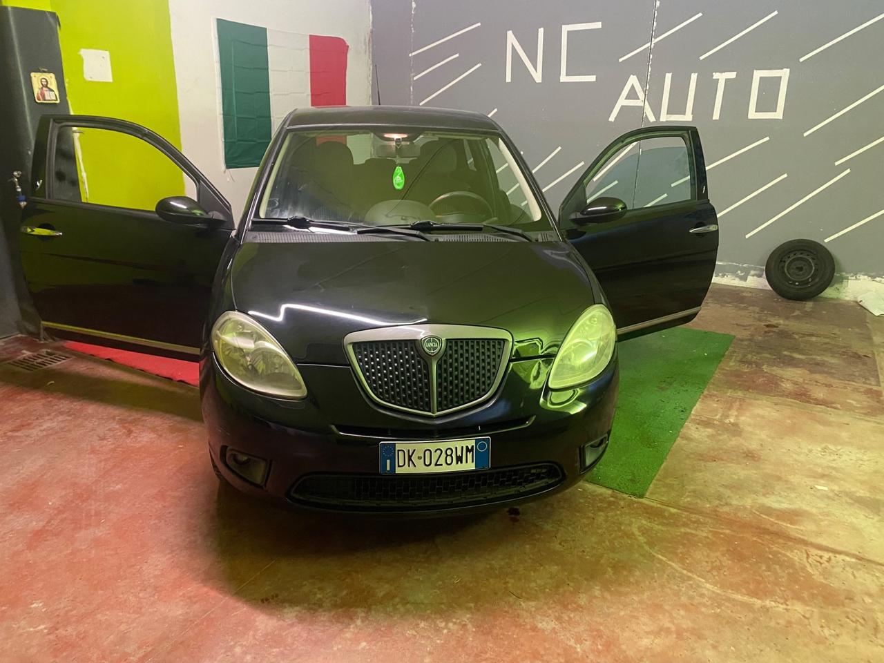 Lancia Ypsilon 1.2 Oro
