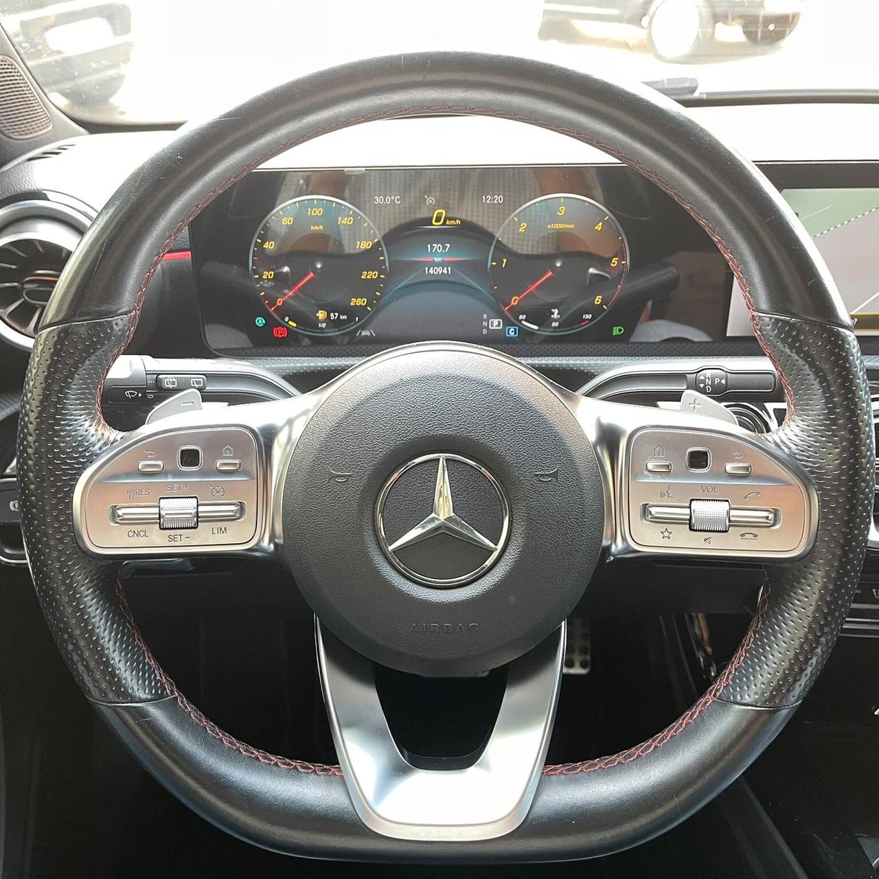 Mercedes-Benz A 180 d 116cv Premium AMG