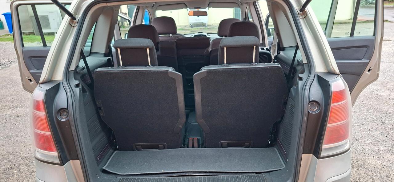 Opel Zafira 1.6 CON IMPIANTO A METANO 7 POSTI