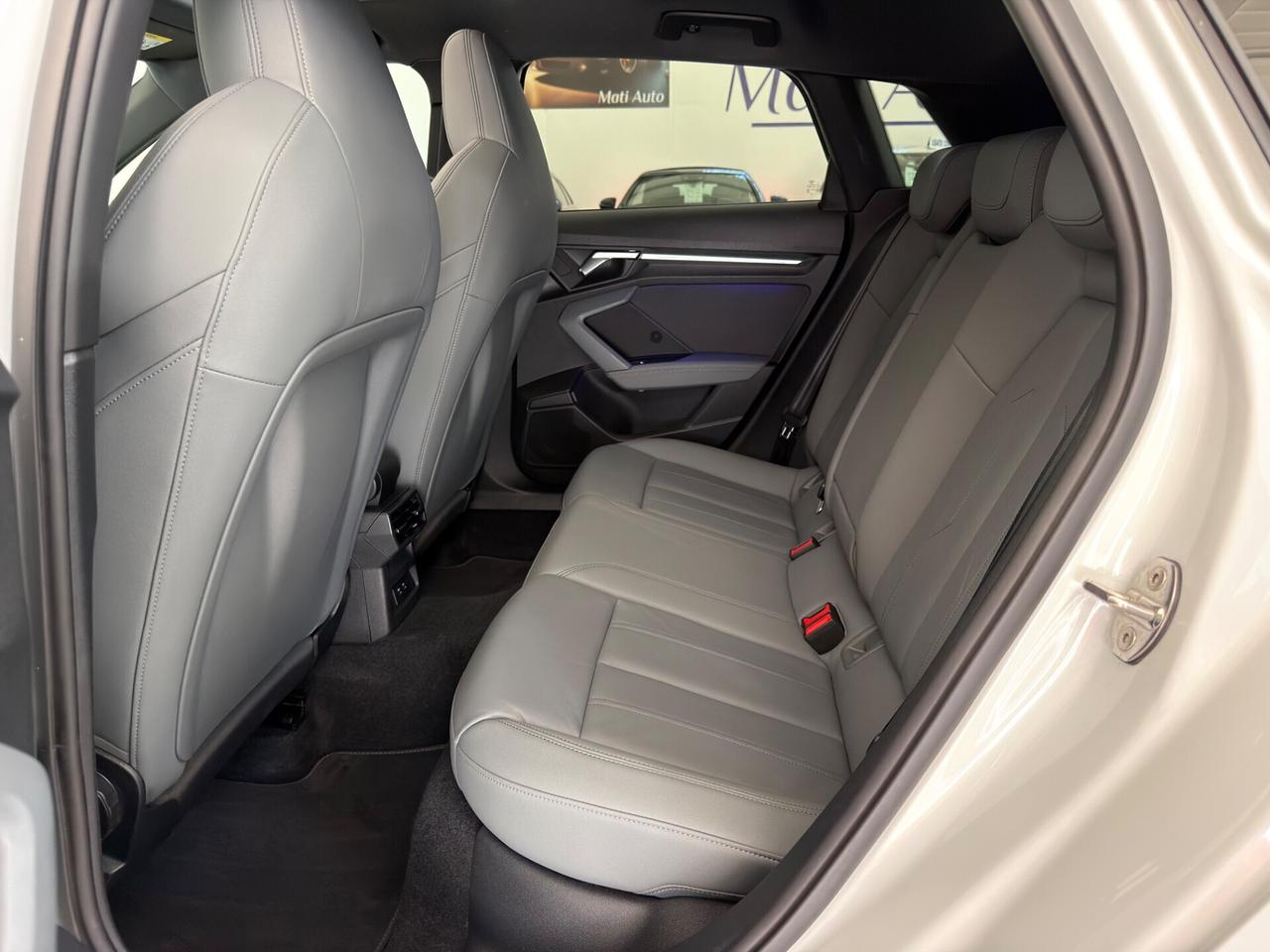 Audi A3 SPB 35 TDI S tronic line edition Identity Black
