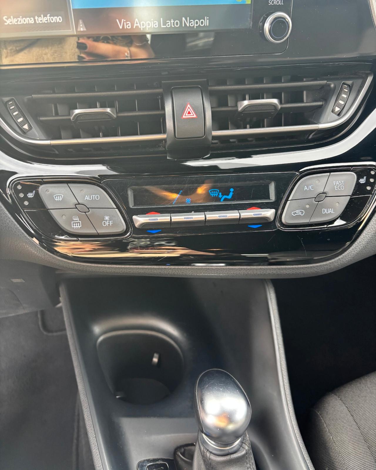 Toyota C-HR 1.8 Hybrid E-CVT Trend