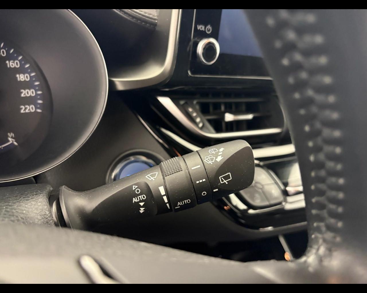TOYOTA C-HR 1.8h Trend e-cvt