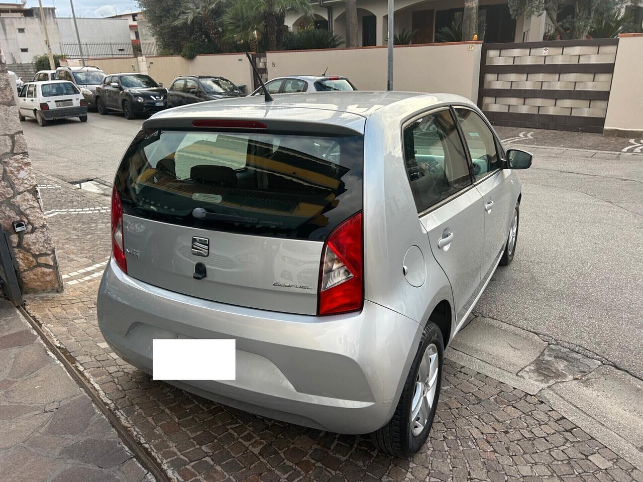 Seat Mii 1.0 68 CV 5 porte Chic Ecofuel