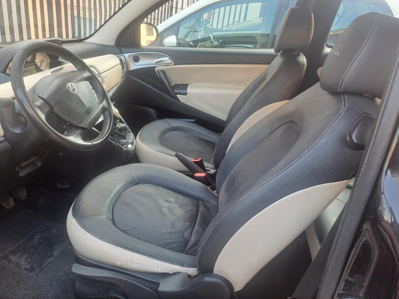 Lancia Ypsilon 1.4 Elle Ecochic GPL