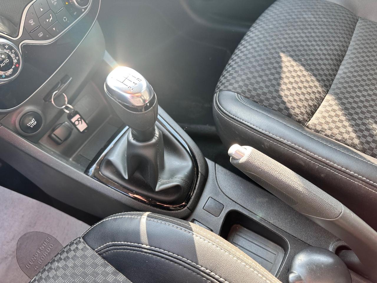 Renault Clio dCi 8V 90 CV 5 porte