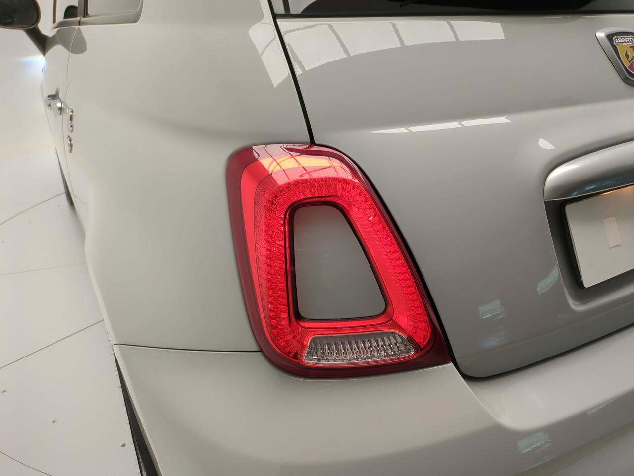 Abarth 595 1.4 Turbo T-Jet 145 CV