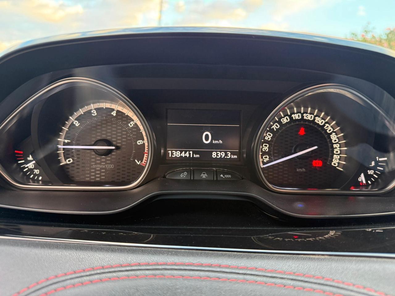 Peugeot 208 1.6 THP 200 CV 3 porte GTi