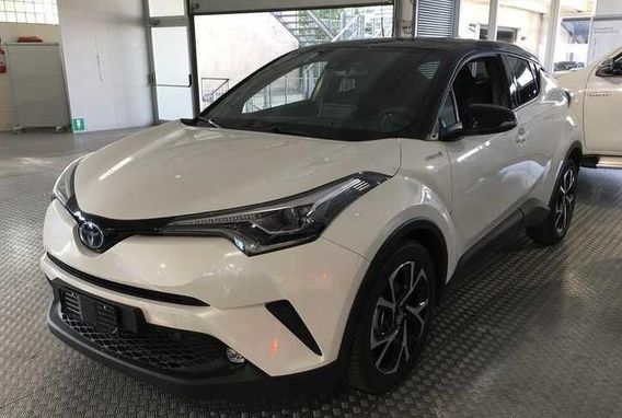 TOYOTA C-HR 1.8 Hybrid E-CVT Business