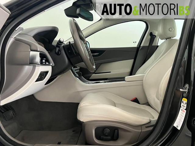 JAGUAR XE 2.0 D 240 CV AWD aut. Portfolio