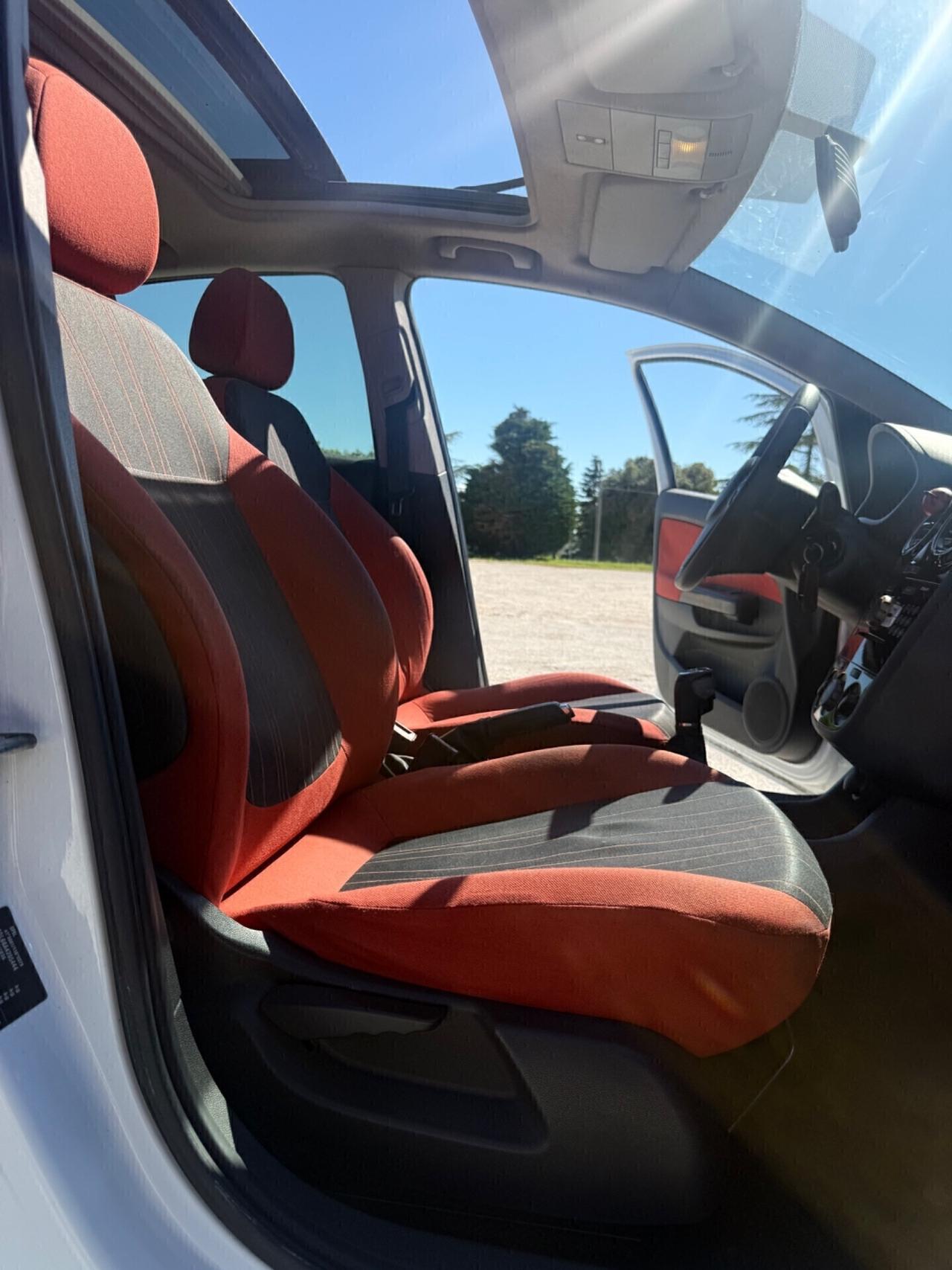 Opel Corsa 1.2 Benzina NEOPATENTATI UNIPROPRIETÀ