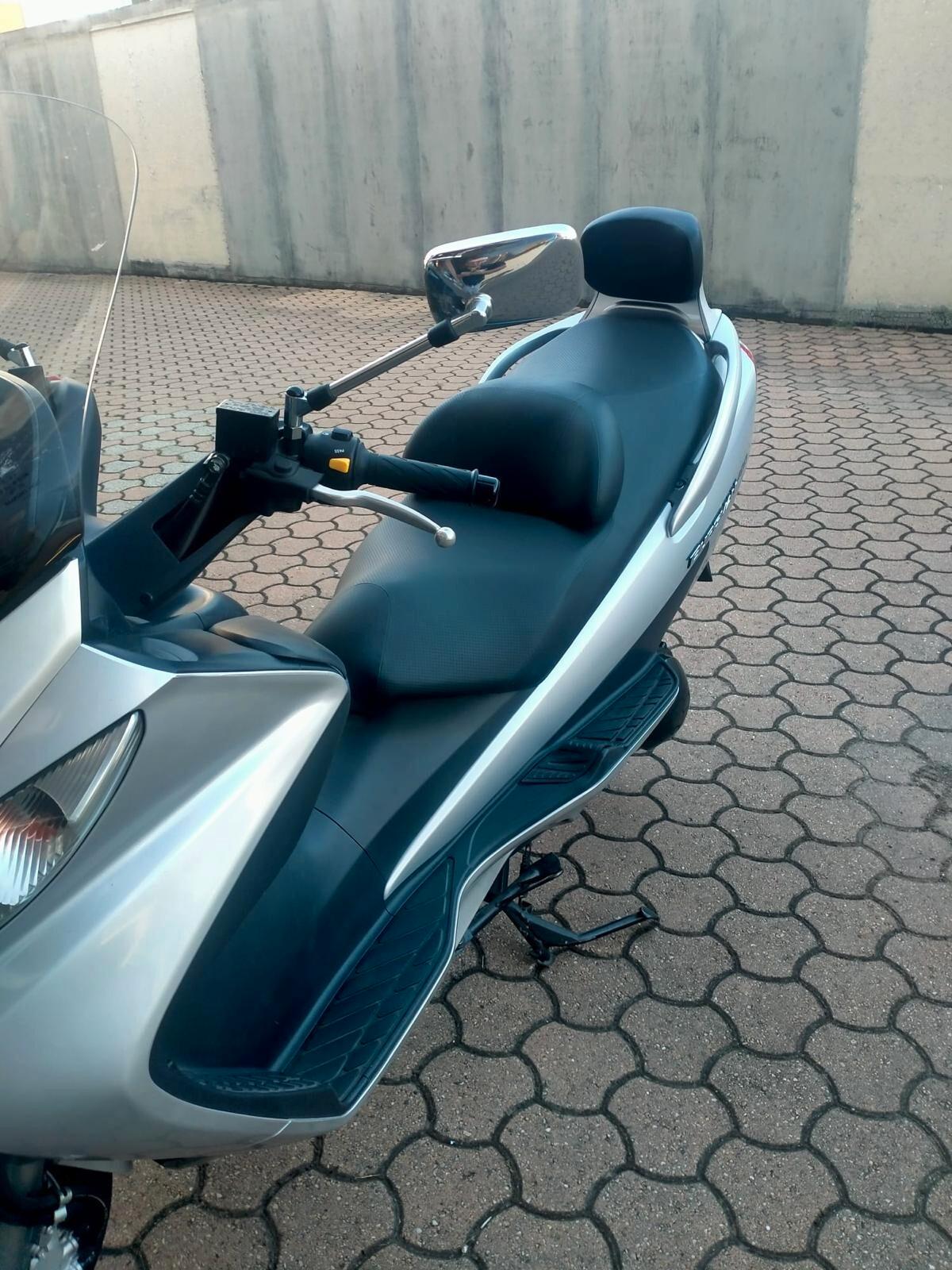 Suzuki AN Burgman 400 perfetto