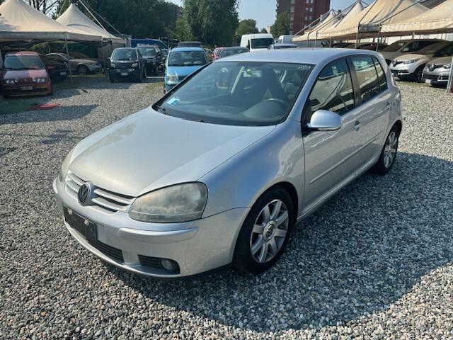 Volkswagen Golf 1.6 16V FSI 5p. Sportline