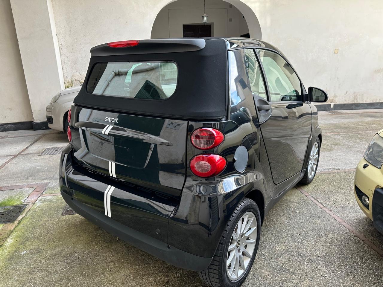 Smart ForTwo 1000 52 kW MHD cabrio pure