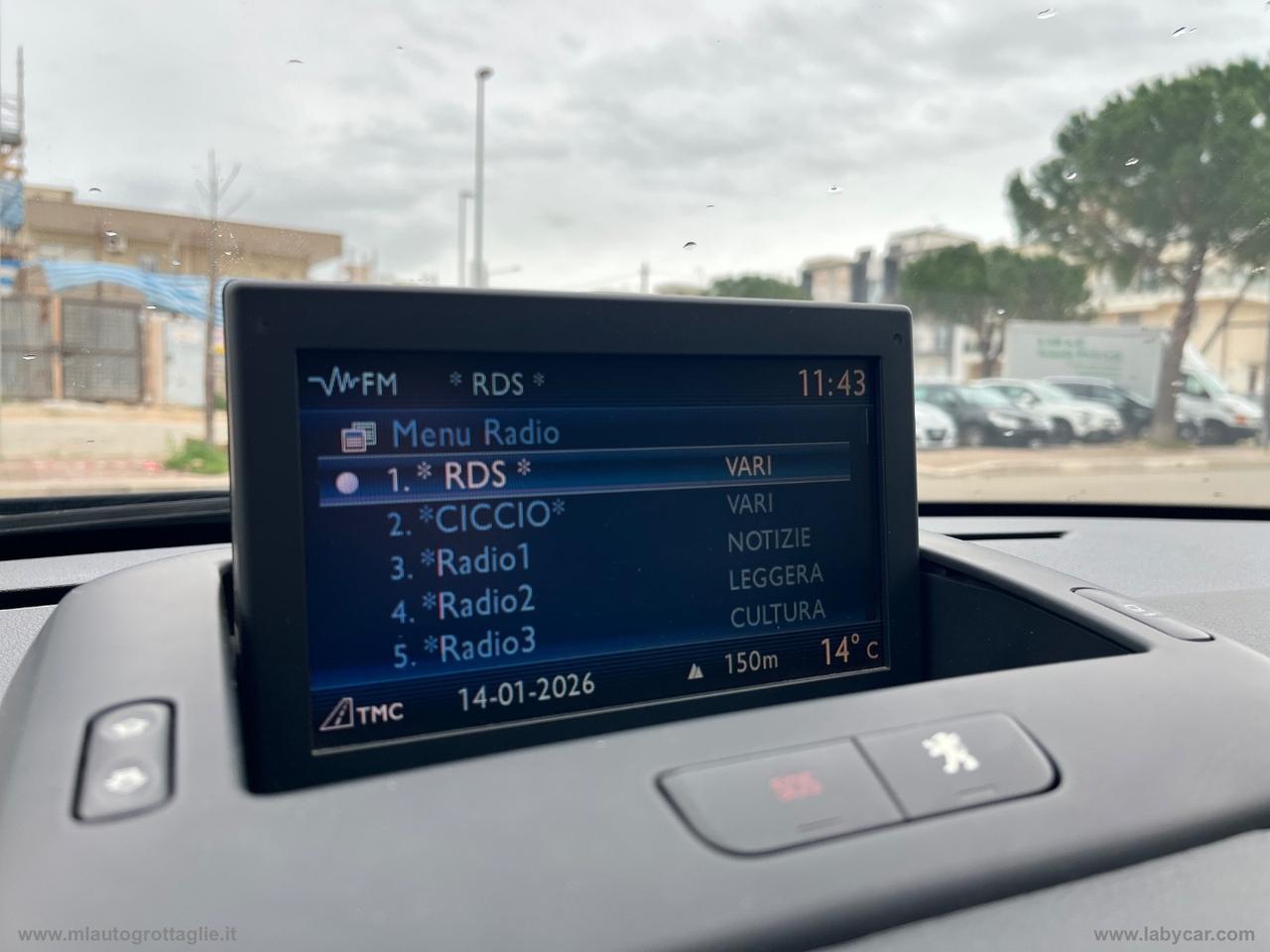 PEUGEOT 3008 1.6 HDi 112 CV Business