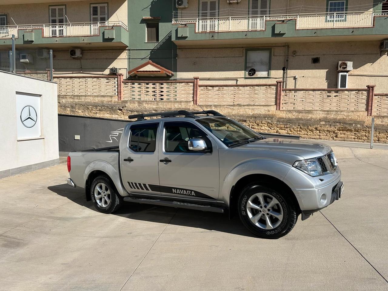 Nissan Navara 2.5 dCi 4 porte Double Cab Platinum