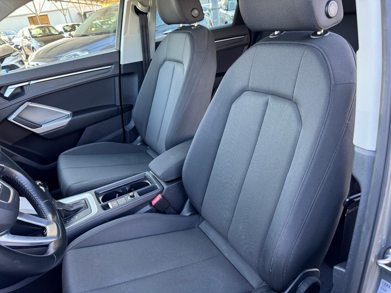 Audi Q3 35 TDI S tronic Business Advanced