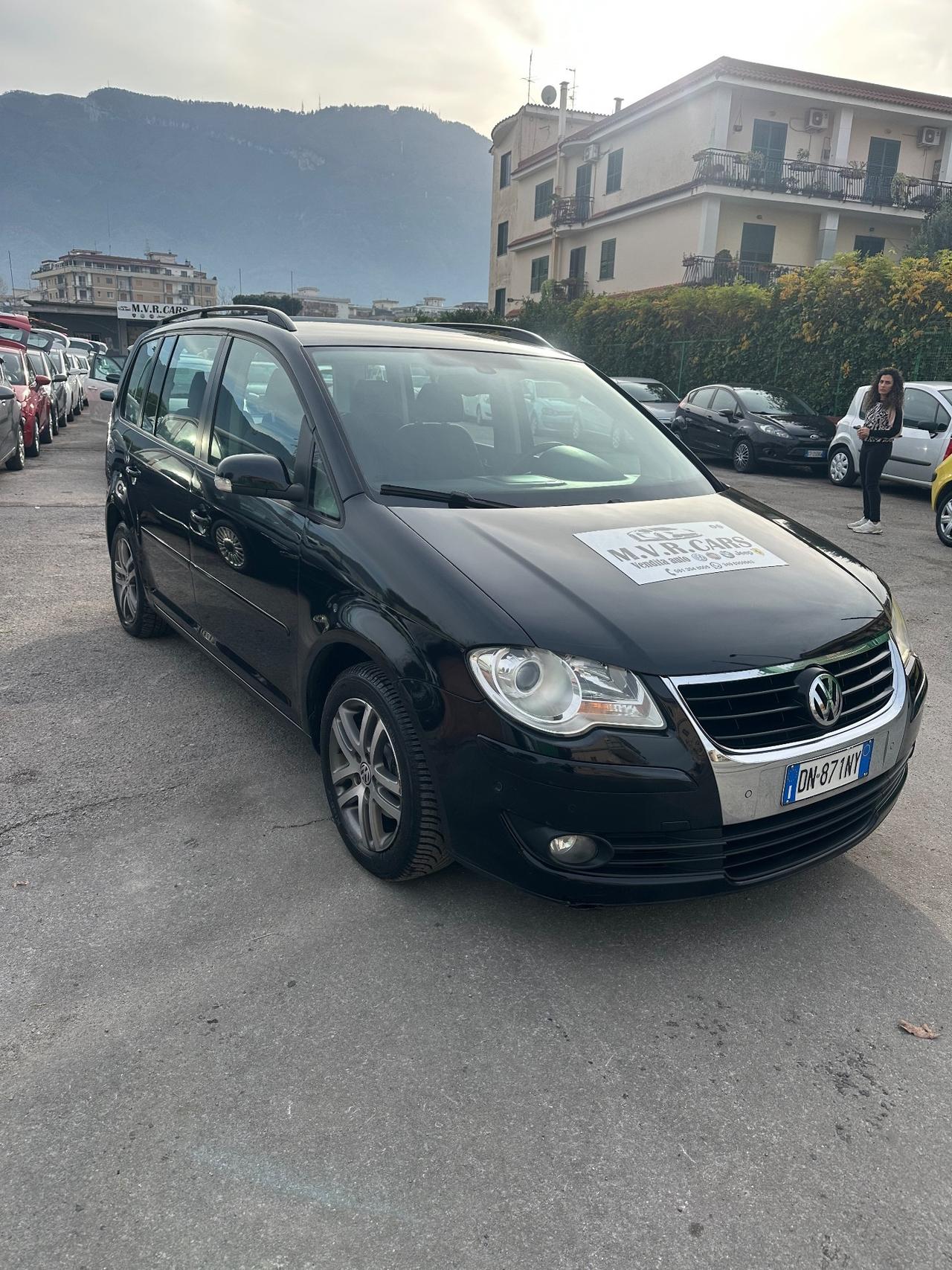 Volkswagen Touran 1.6 Trendline Bifuel G