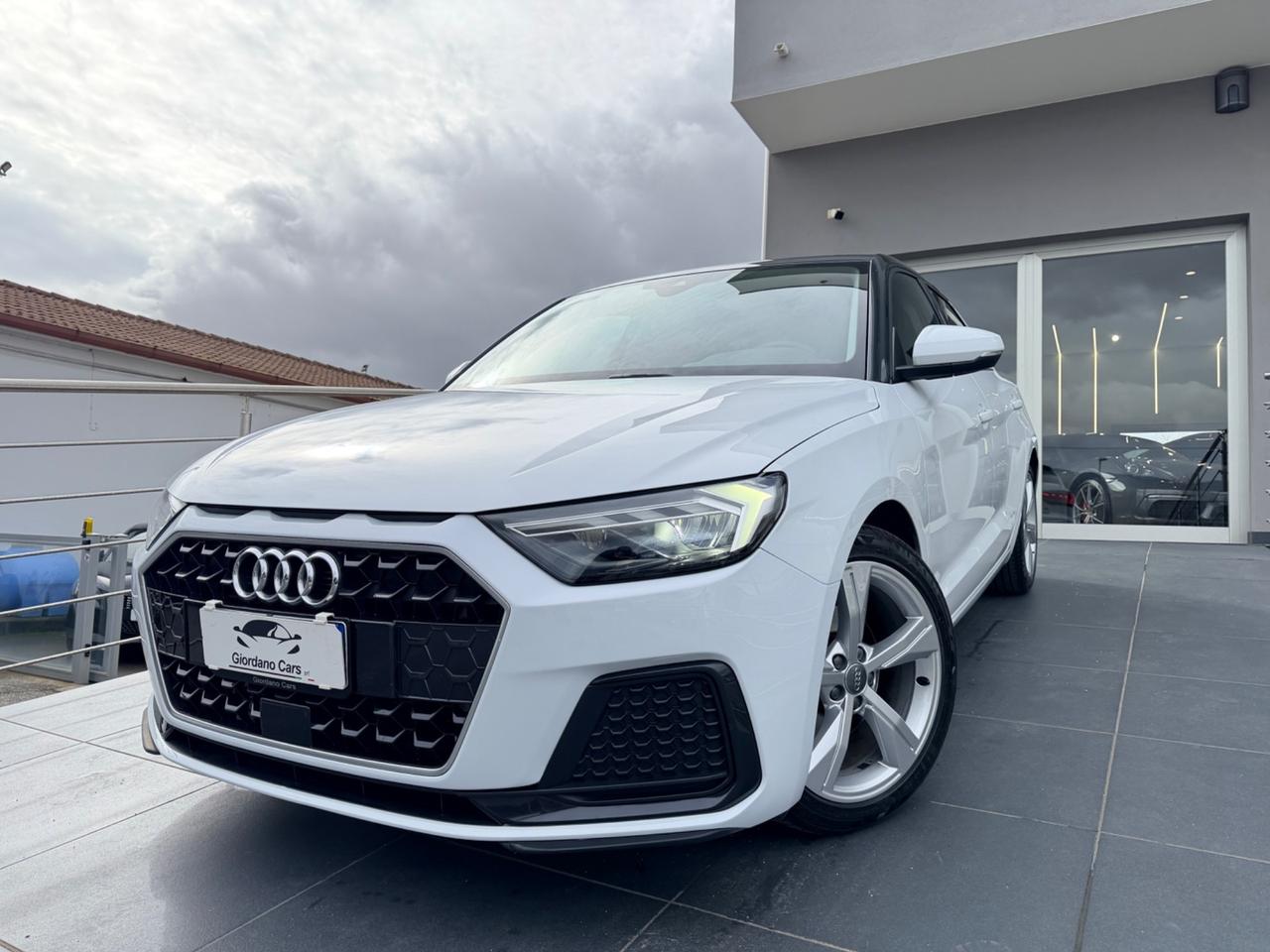 Audi A1 SPB 30 TFSI S tronic line edition per neopatentati