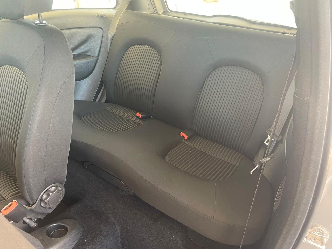 Lancia Ypsilon 1.2 Versus