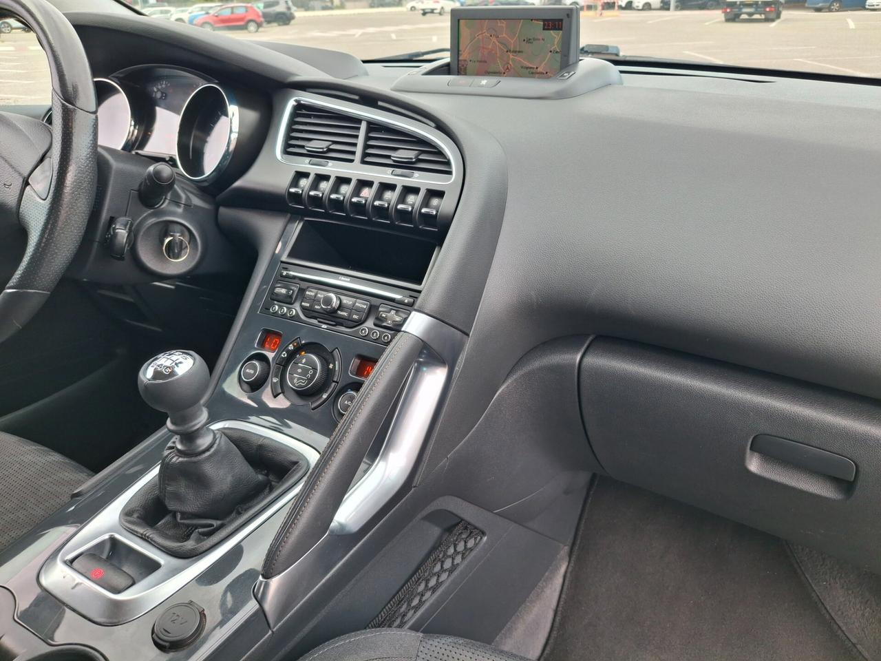 Peugeot 3008 1.6 HDi 115CV Business*NAVI*TETTO*