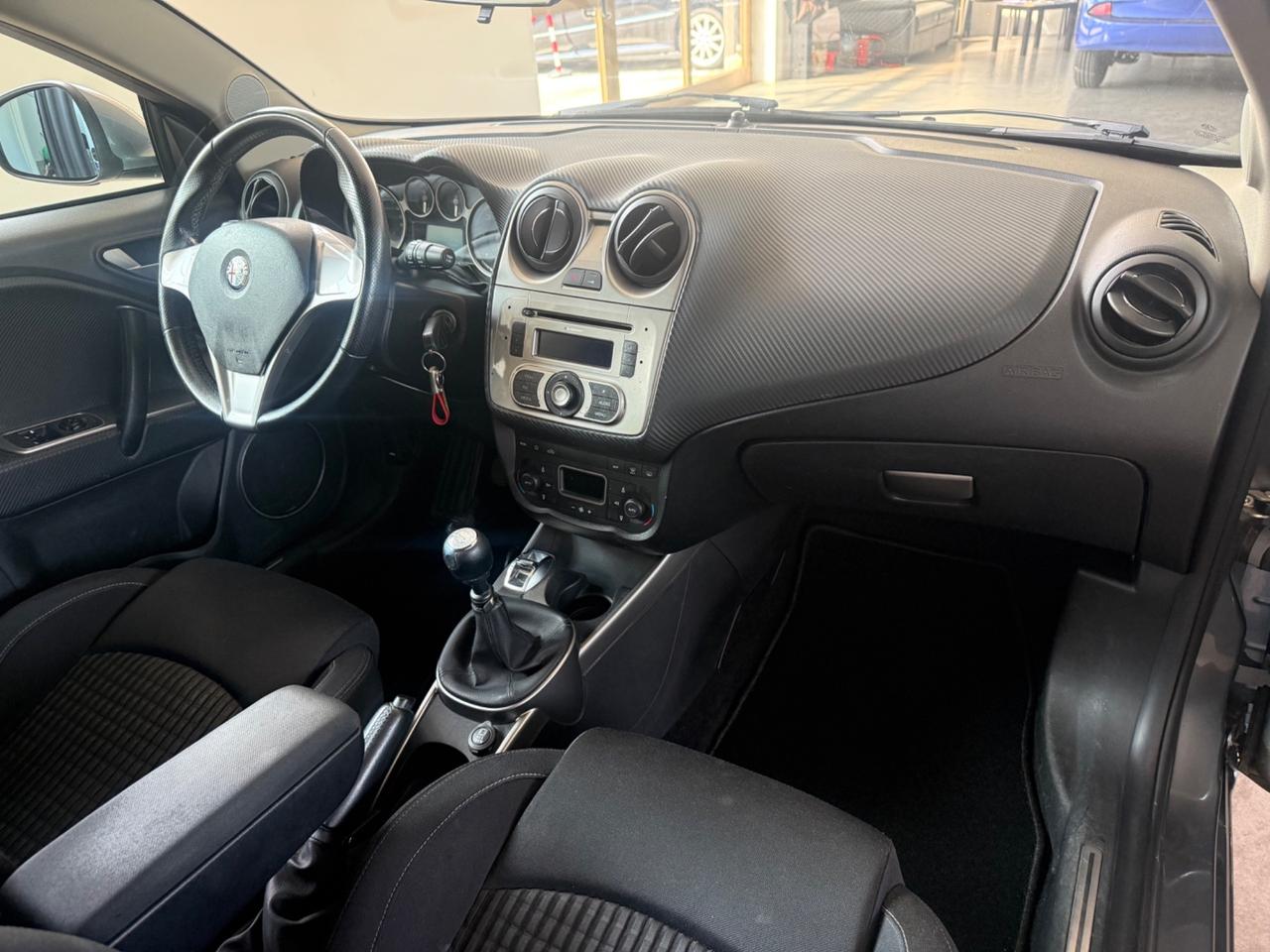 Alfa Romeo MiTo 1.6 JTDm 16V Distinctive Sport Pack ok neopatentati