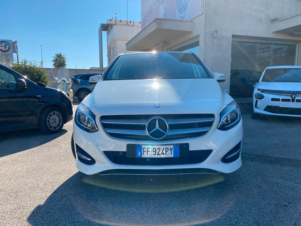 Mercedes-benz B 180 110CV | 2017