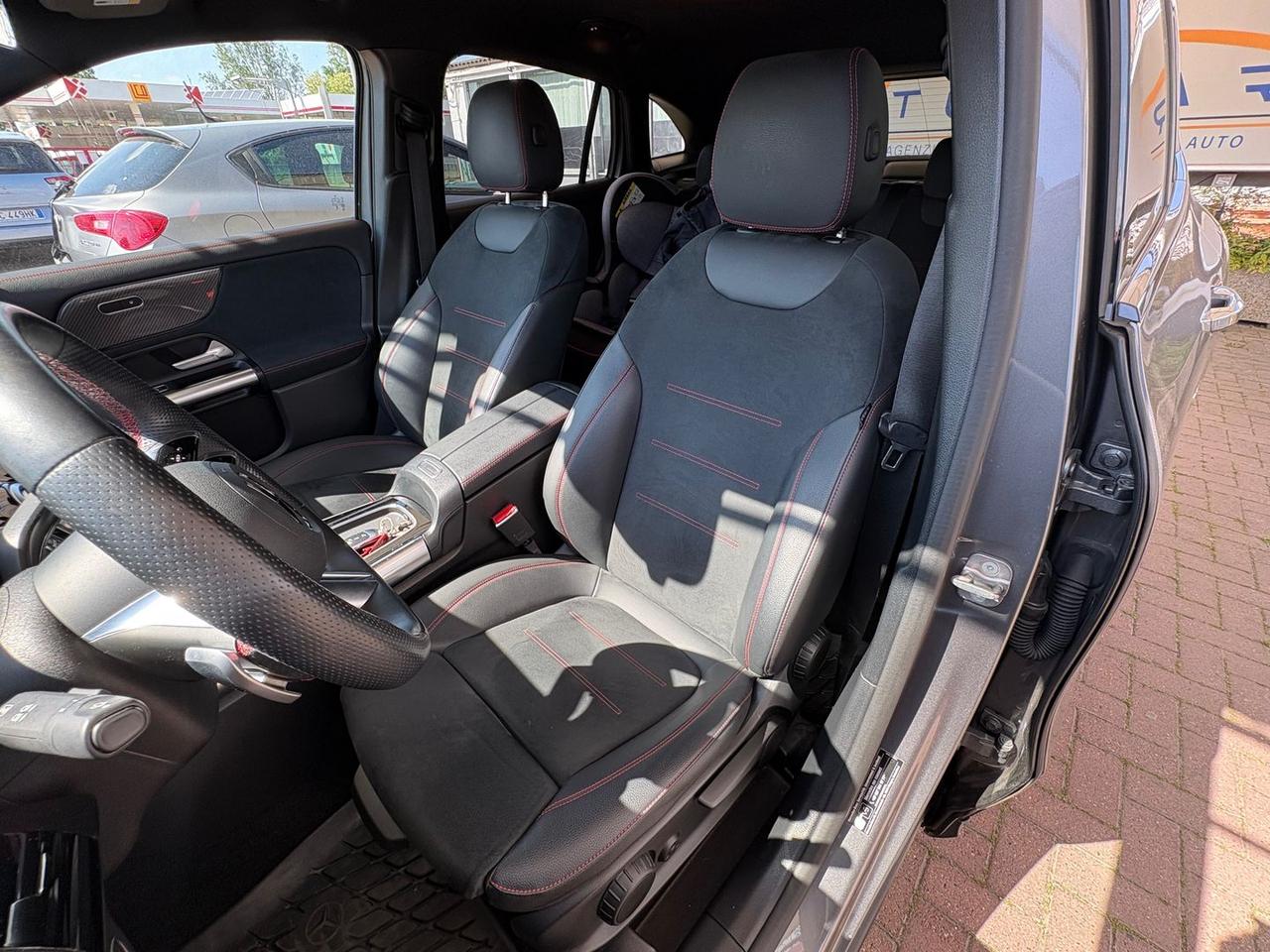 Mercedes-Benz GLA 200 AMG Line Premium 200 #10679