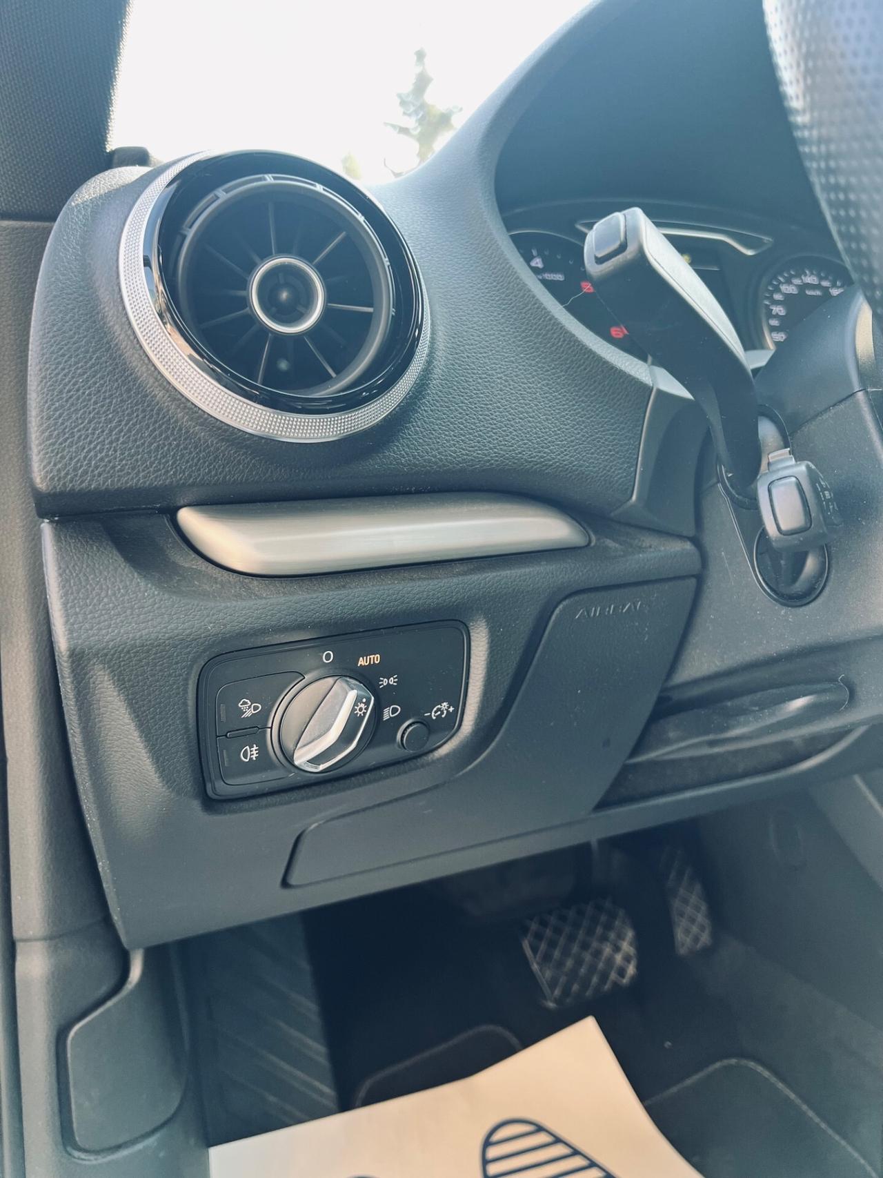 Audi A3 SPB 1.6 TDI clean diesel S tronic Admired