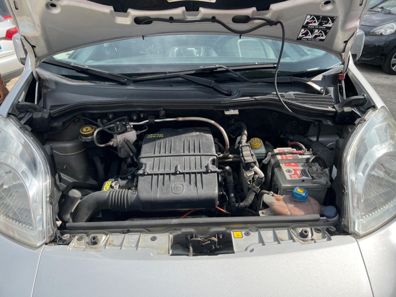 Fiat Qubo 1.4 8V 77 CV Dynamic Natural Power
