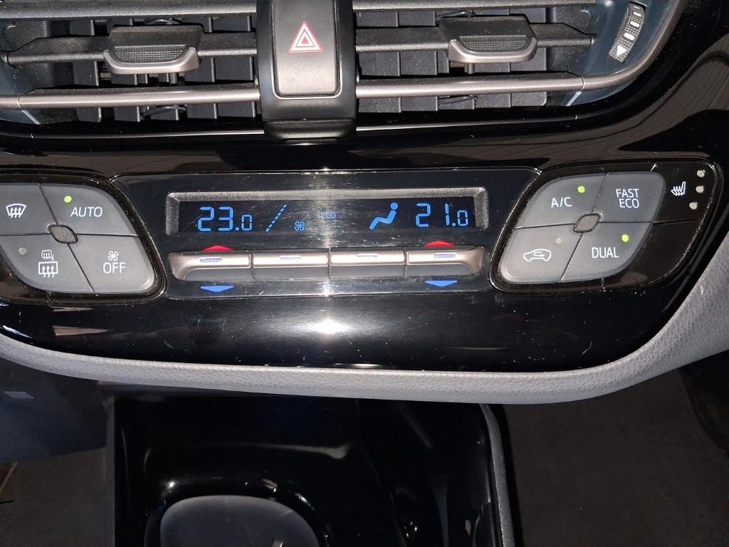 TOYOTA C-HR 2.0 Hybrid E-CVT Trend