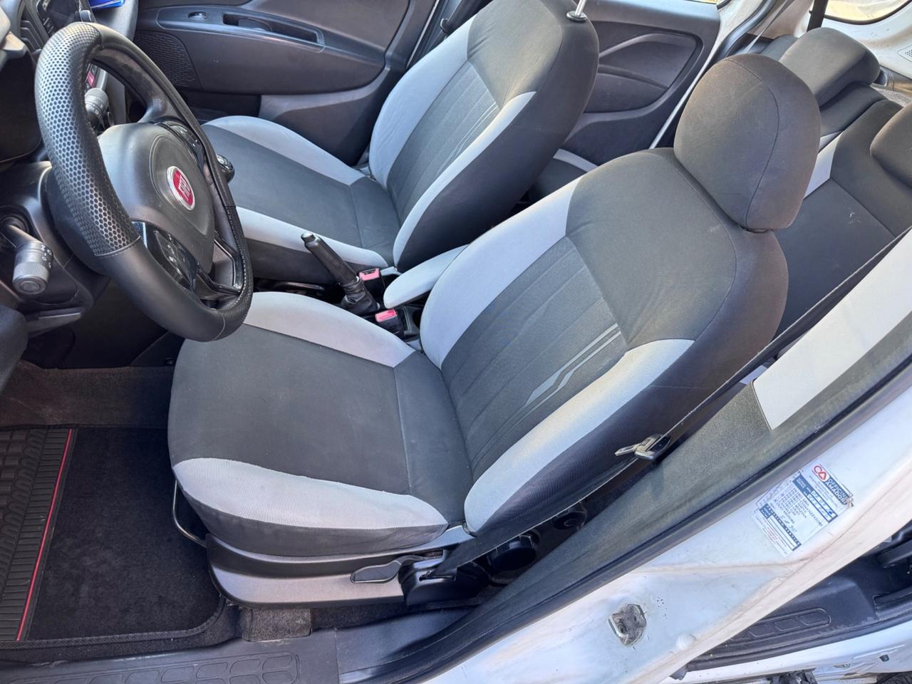 Fiat Doblò 1.6 MJT 5 POSTI Maxi garanzia 12 mesi