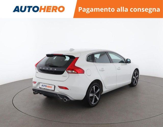 VOLVO V40 D2 R-design