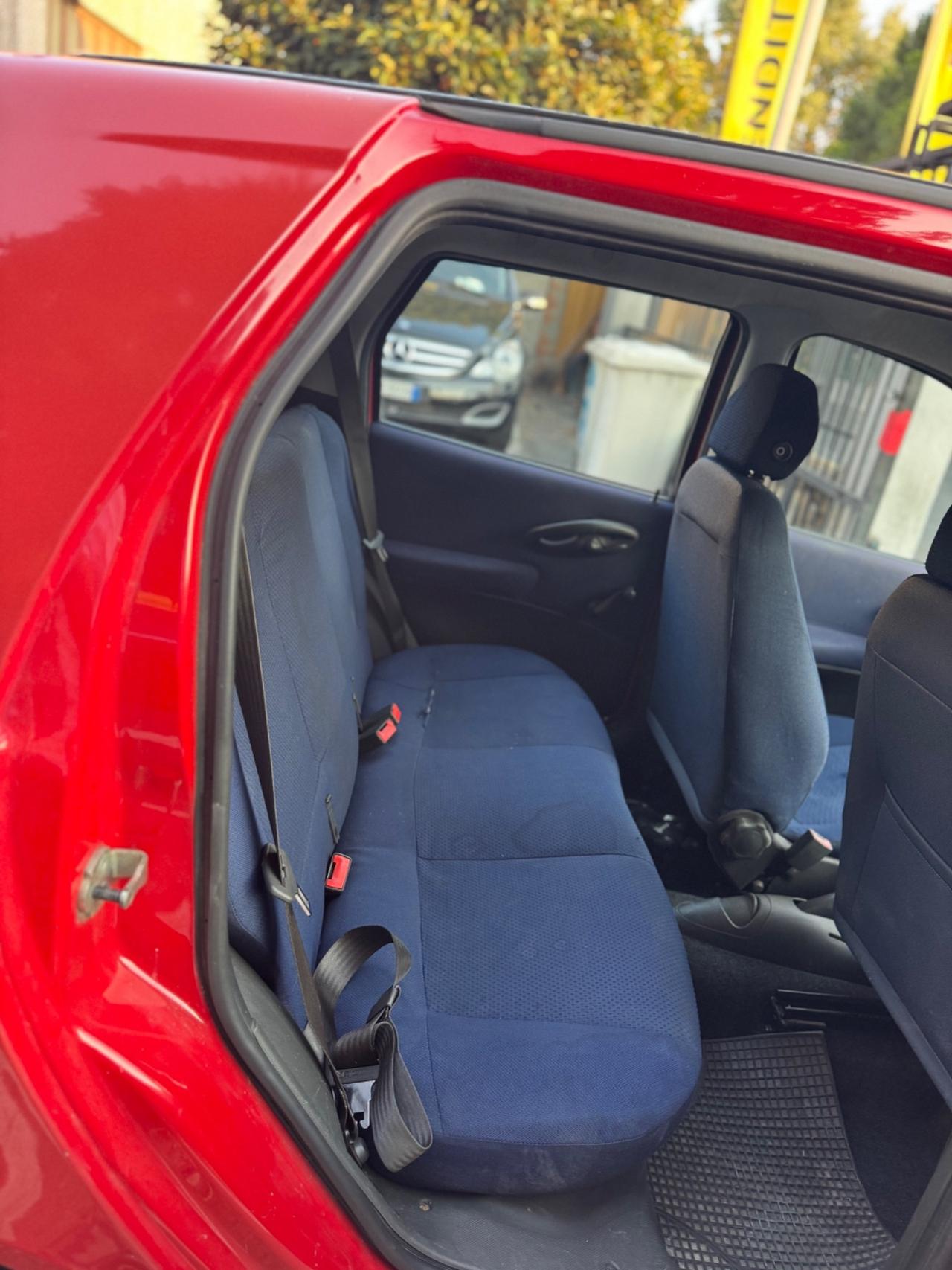 Fiat Punto 1.2i cat 5 porte Feel
